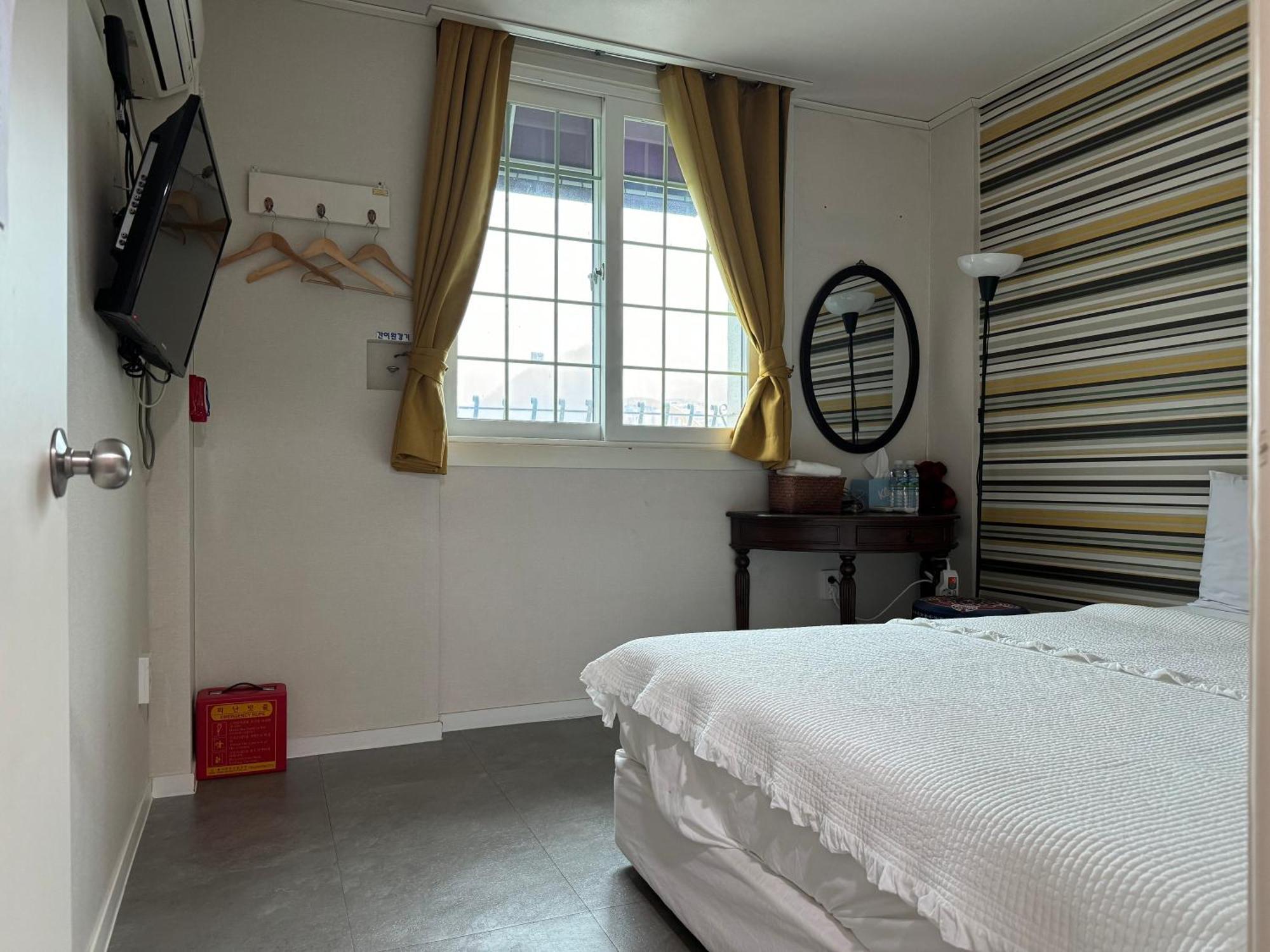 Danyang Rio 127 Guesthouse Екстериор снимка